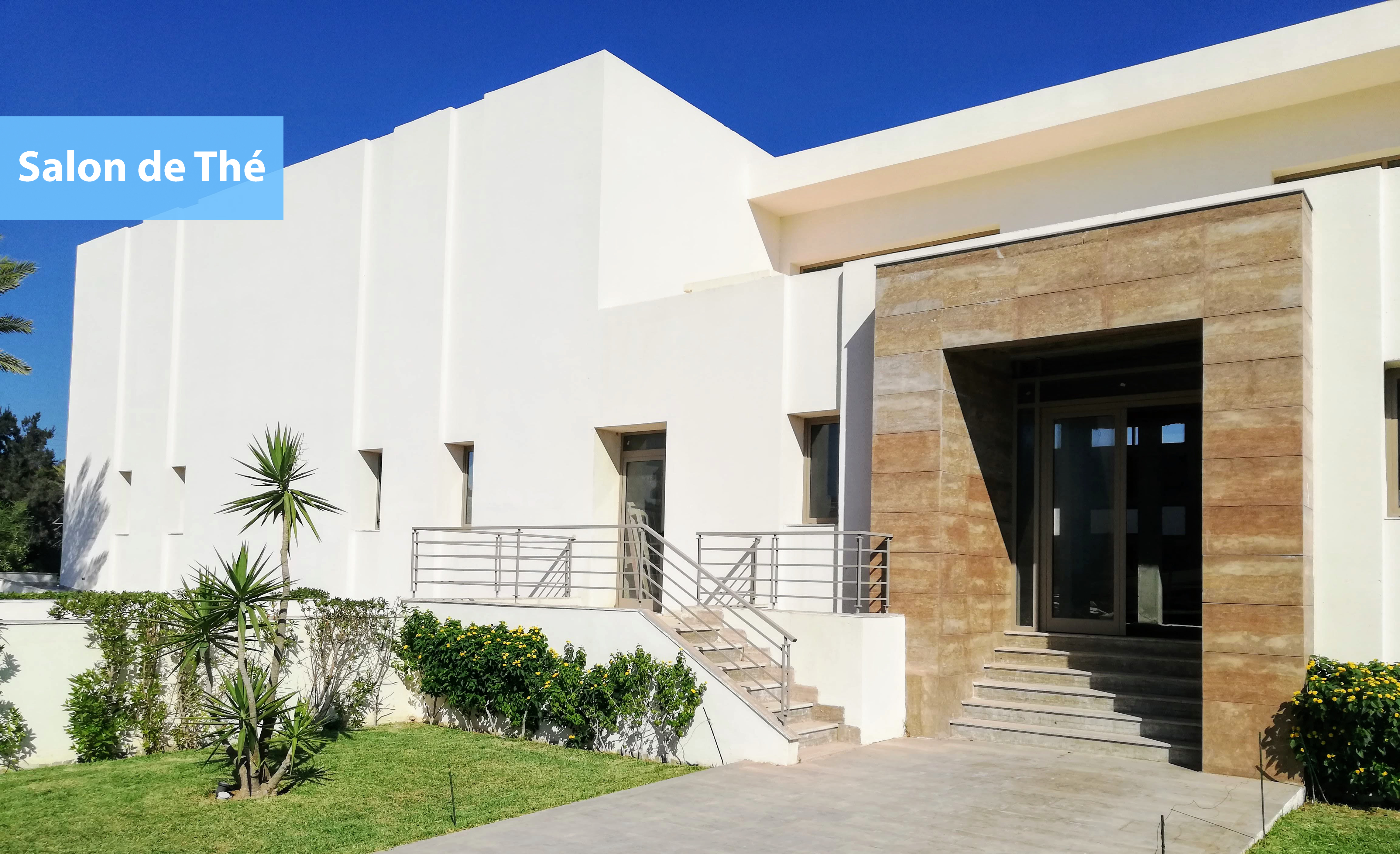 LA BRISE CENTER