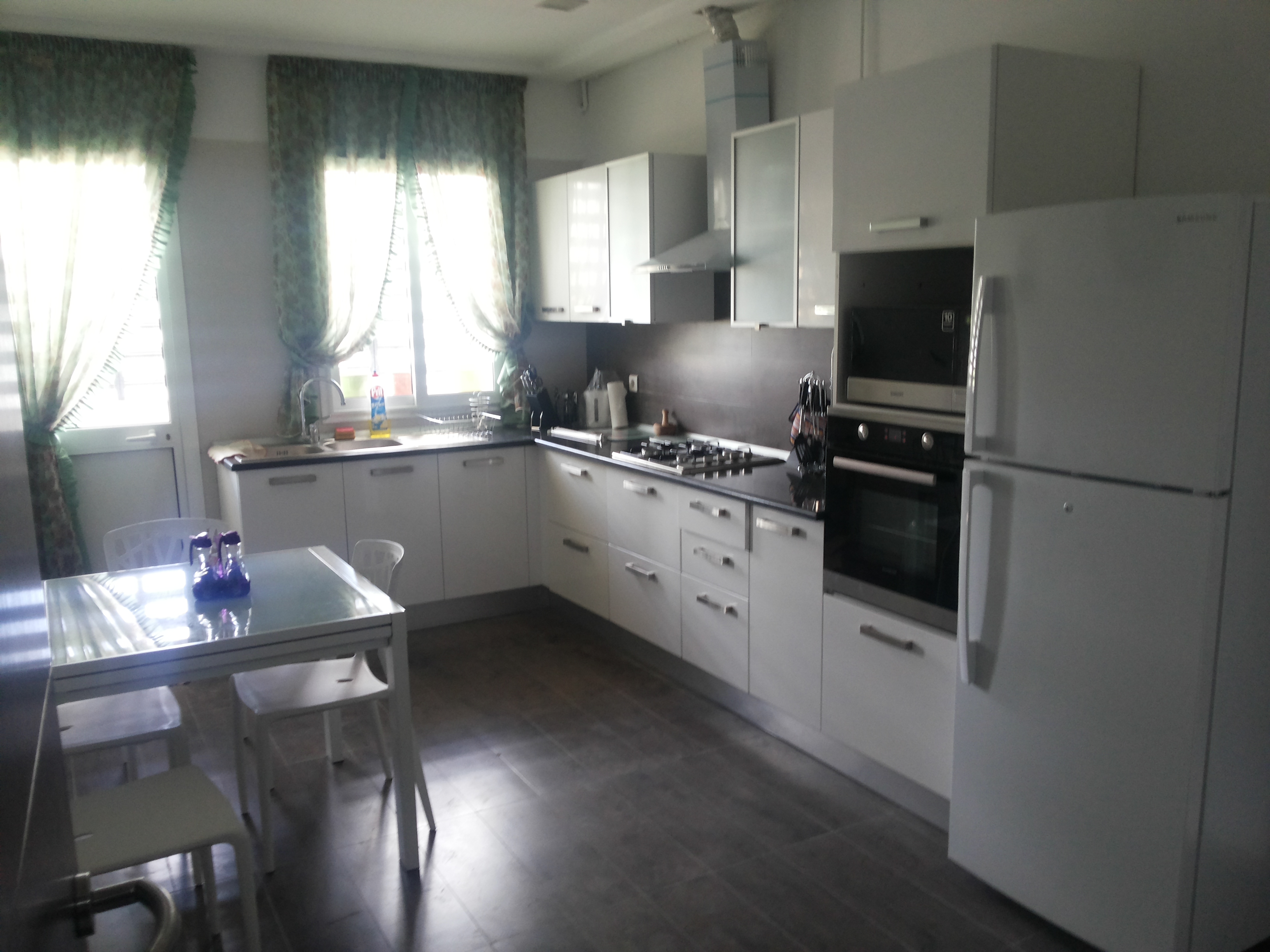 2S BUILDING RESIDENCE