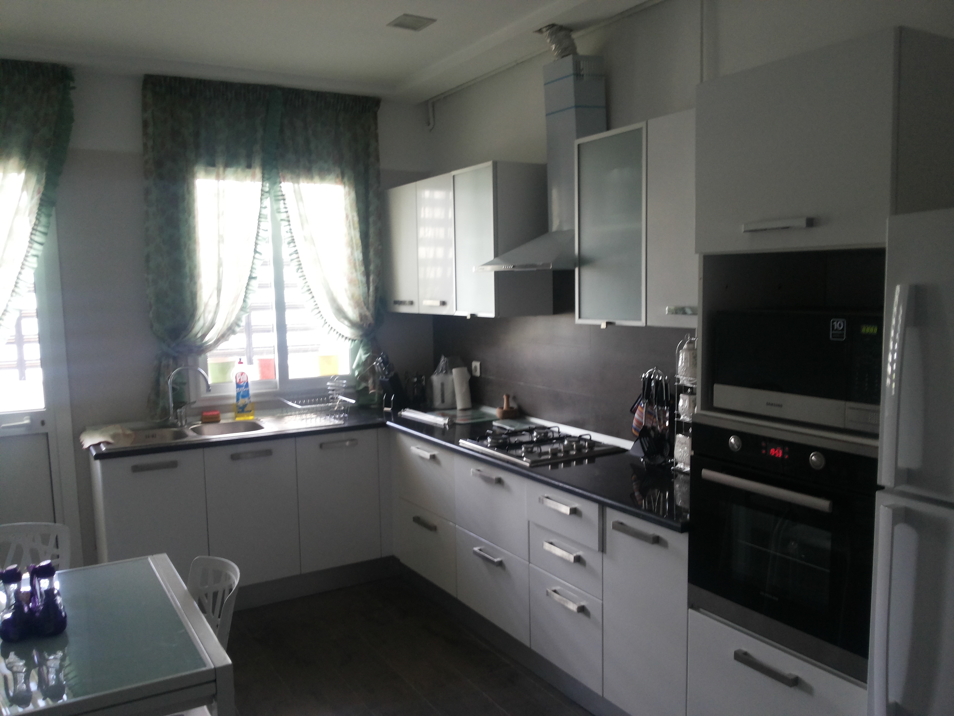 2S BUILDING RESIDENCE